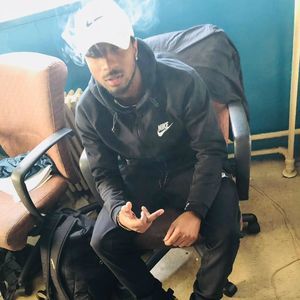 Meet your Posher, Omar